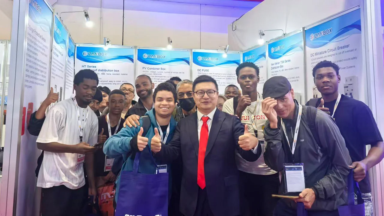 Zanbox Exhibition News_0002_8ee48e5b89edc7ba1a92b189a4e1e6a7